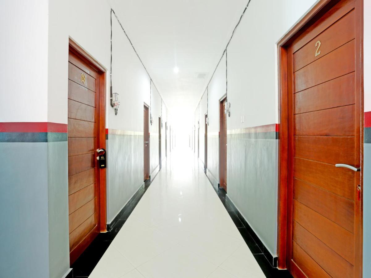 Pesanggaran Oyo 90859 Cahaya Guest House מראה חיצוני תמונה