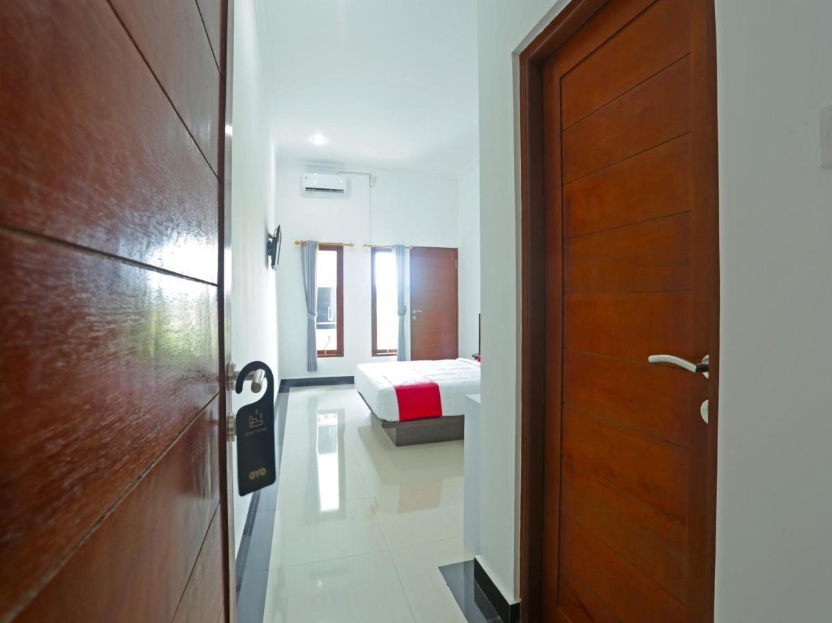 Pesanggaran Oyo 90859 Cahaya Guest House מראה חיצוני תמונה