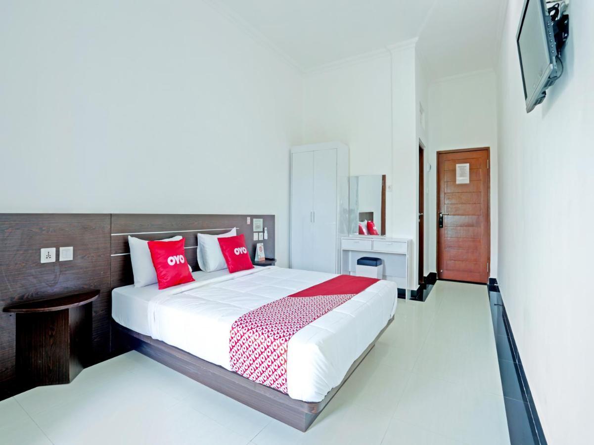 Pesanggaran Oyo 90859 Cahaya Guest House מראה חיצוני תמונה