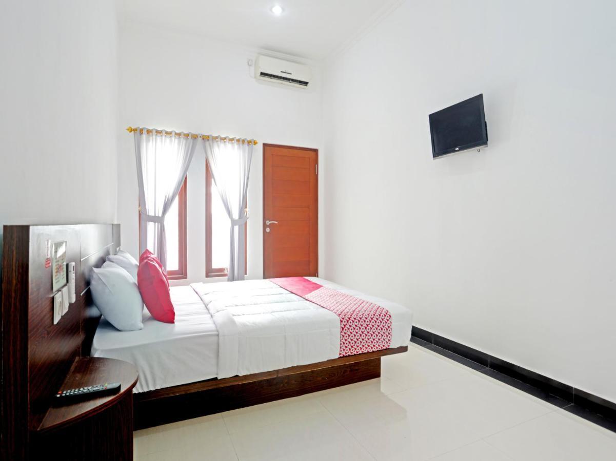 Pesanggaran Oyo 90859 Cahaya Guest House מראה חיצוני תמונה